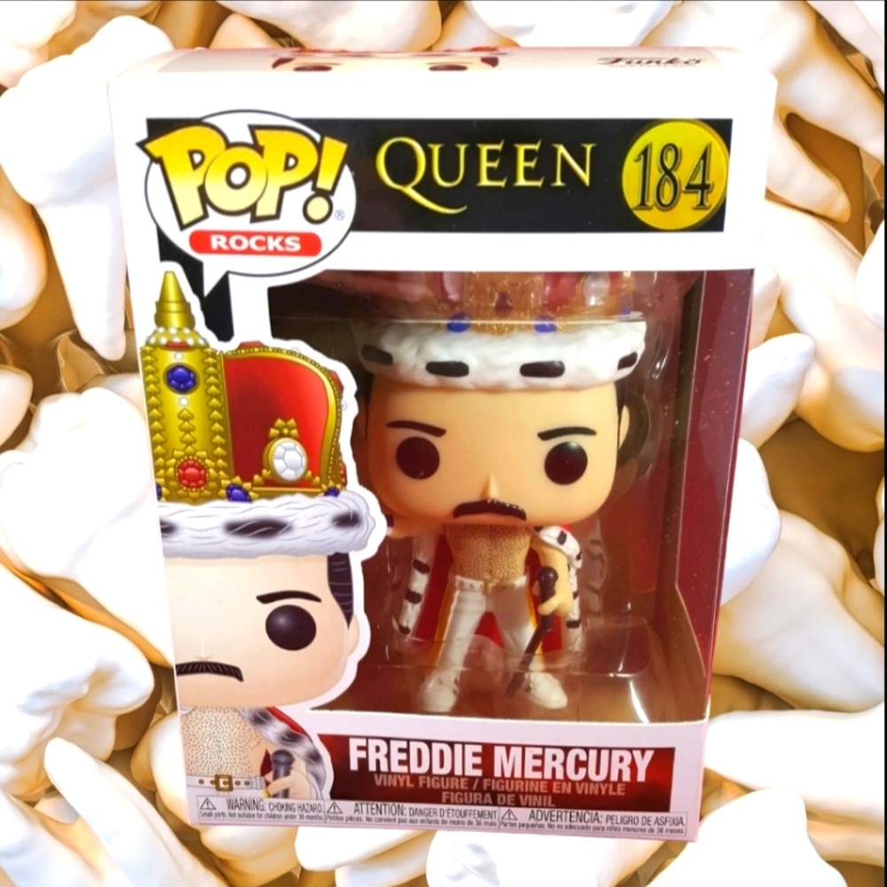 Freddie mercury as king # 184 funko (nib) With Pop Protector